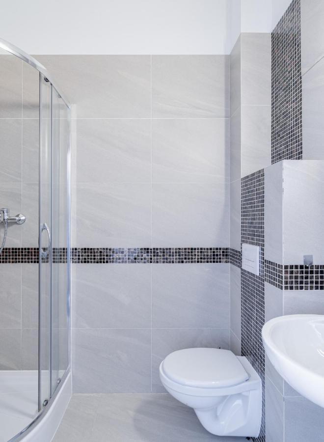 Hostel Opole Glowne Экстерьер фото