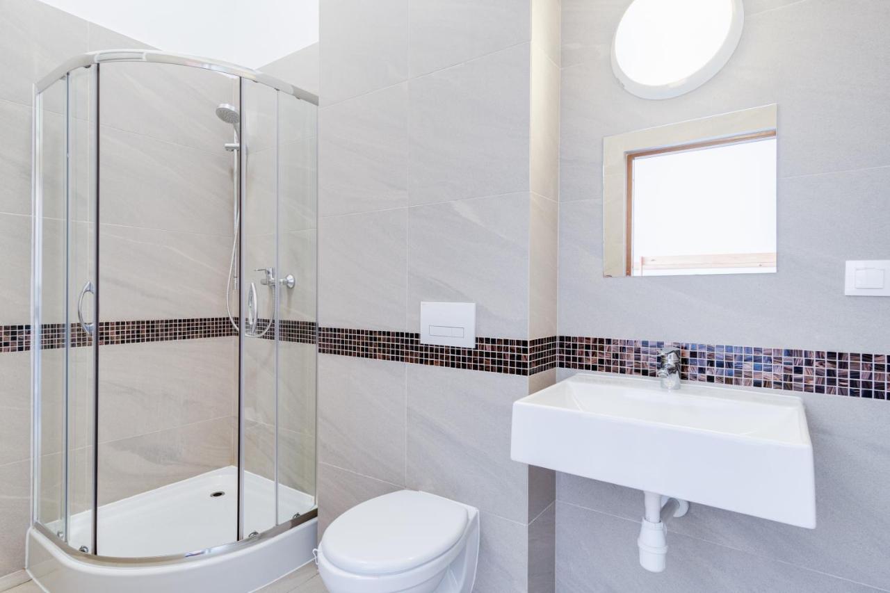 Hostel Opole Glowne Экстерьер фото