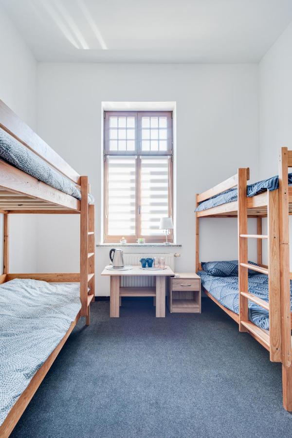 Hostel Opole Glowne Экстерьер фото